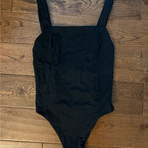 NWT Tavik Tanya Classic Minimalist Black One-Piece Swimsuit, Medium